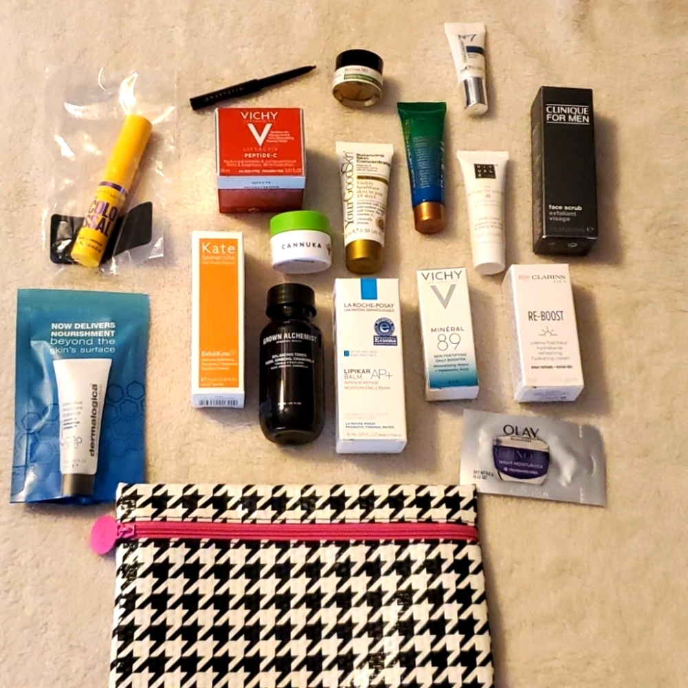 Amazing Skincare bundle with bag!